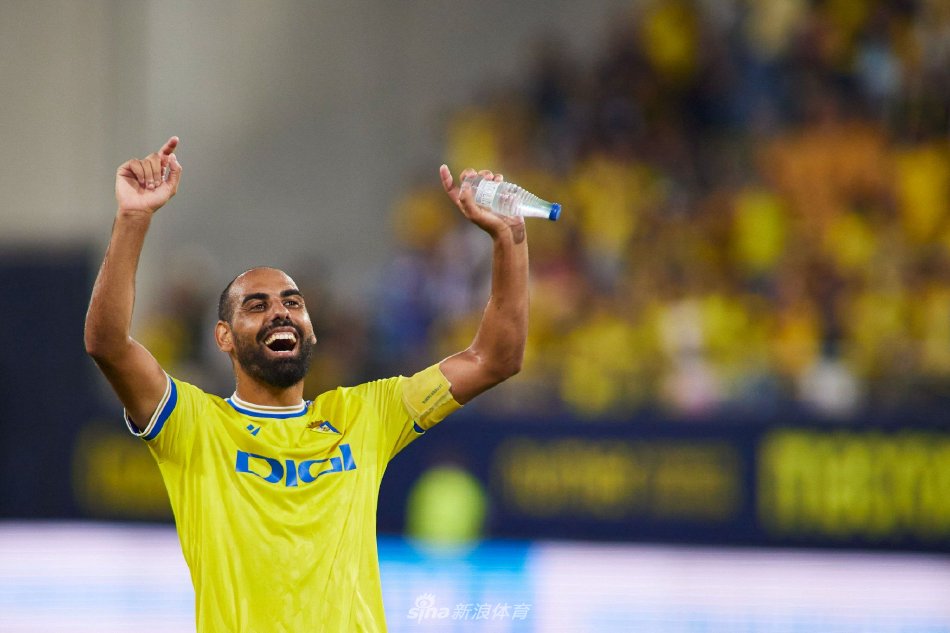 让这一传闻 让这一传闻